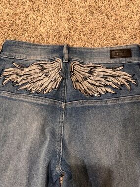Wing  Embroidered Wing Back Light Blue Women's Jeans